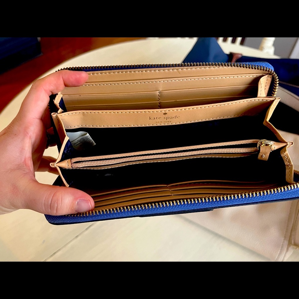 Kate Spade zip around wallet